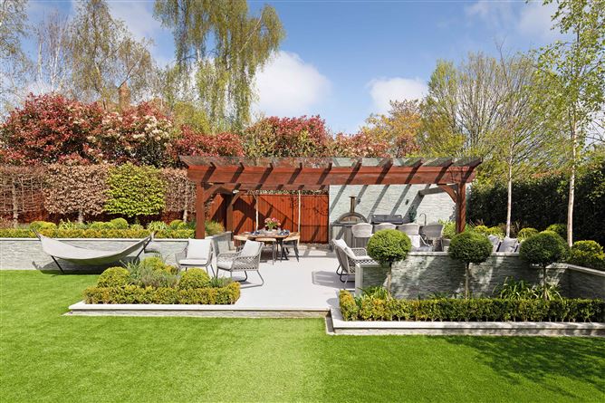 Mart Lane, Foxrock, Dublin 18