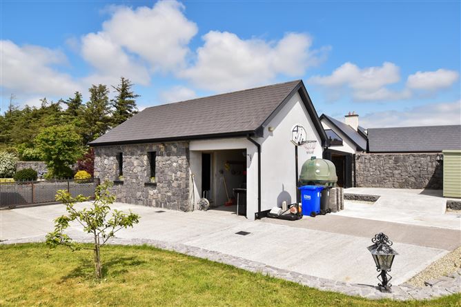 Redwoods, Lisheenkyle East, Oranmore, Co. Galway