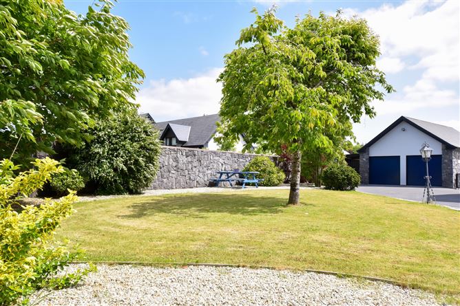 Redwoods, Lisheenkyle East, Oranmore, Co. Galway