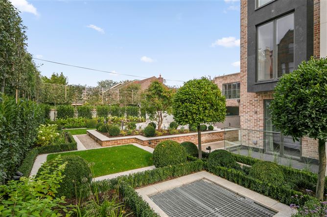 1 Deerfield Lodge, SPAFIELD TERRACE, Merrion, Dublin 4