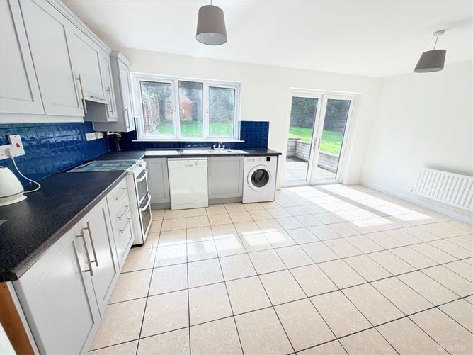 21 Pembroke Crescent, Pembroke Wood Passage West Cork, Passage West, Cork