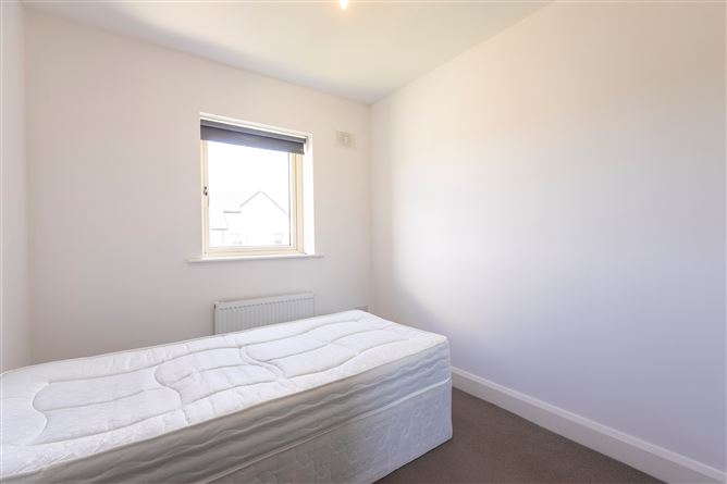 37 Green Acre Court, Firhouse Road, Knocklyon, Dublin 16