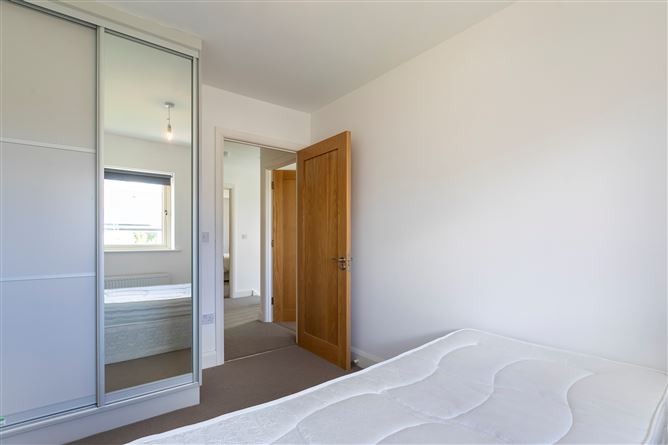 37 Green Acre Court, Firhouse Road, Knocklyon, Dublin 16