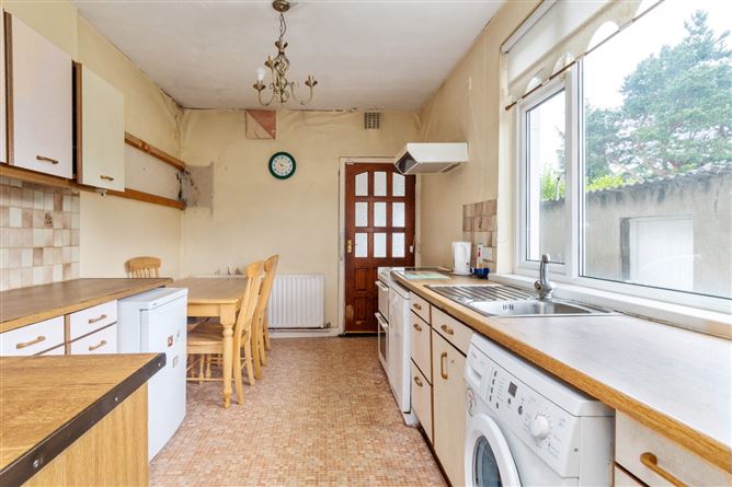 6 Hillside Park, Rathfarnham, Dublin 16
