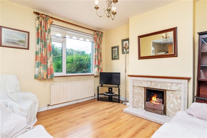 6 Hillside Park, Rathfarnham, Dublin 16