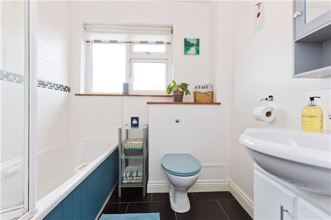 51 Pearse Brothers Park, Rathfarnham, Dublin 16