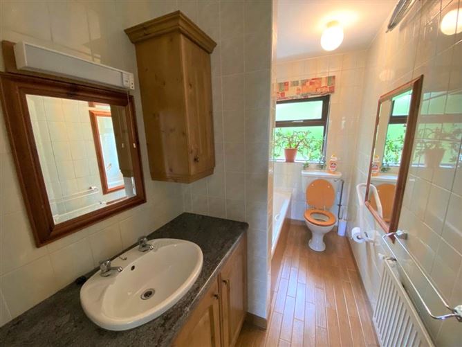 Dromadeesirt, Kilcummin, Killarney, Co. Kerry