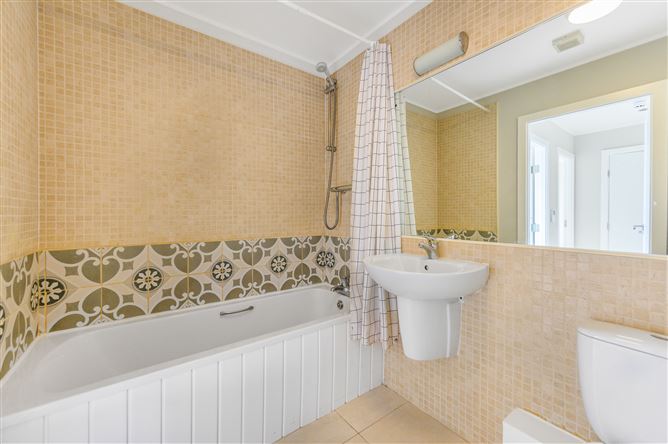  Apartment 615, Block 600, Cathedral Court, South City Centre, Dublin 8
