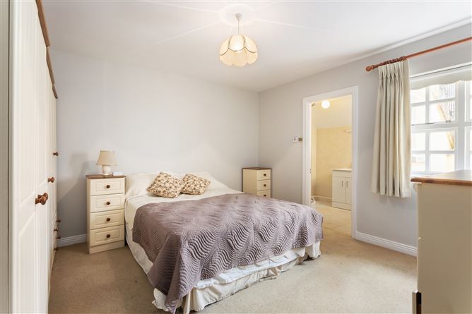 7 Monkstown Gate, Monkstown, Dublin