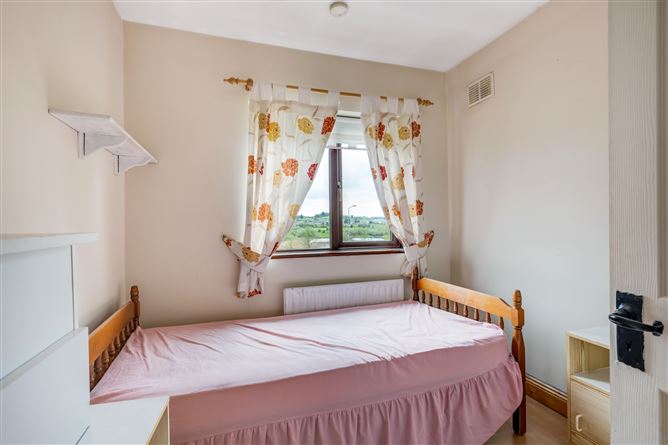 9 Laragh Crescent, Dublin Road, Cavan