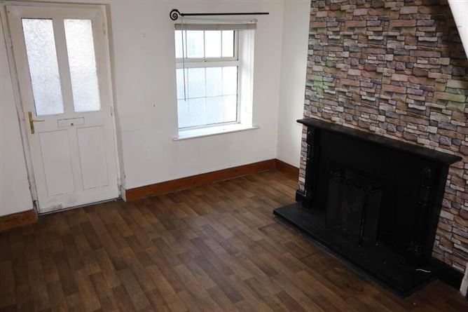 30 Railway View, Roscrea, Tipperary