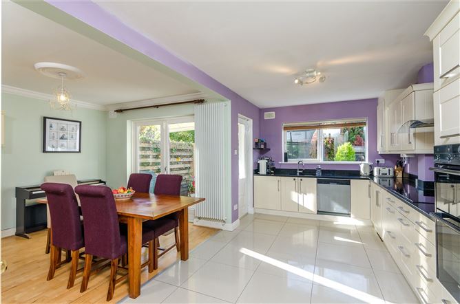28 Luttrellstown Avenue, Castleknock, Dublin 15