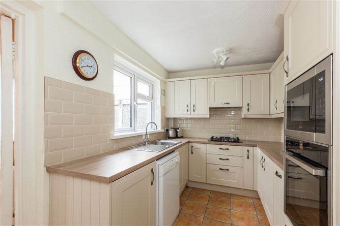 96 Edenmore Grove, Raheny, Dublin 5