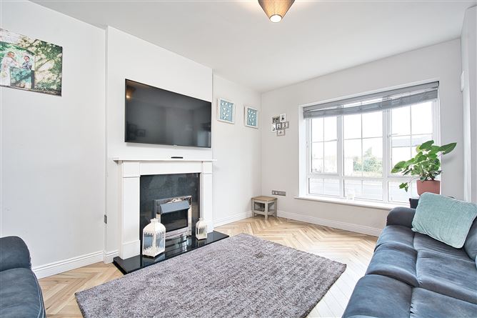 32 The Avenue, Green Lane Manor, Rathcoole, Dublin
