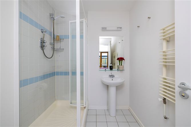 Apt 76 Riverbank Hall, Addison Park, Glasnevin, Dublin 11