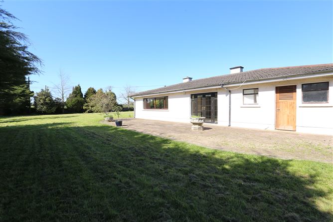 Beaulieu Cross, Drogheda, Co. Louth