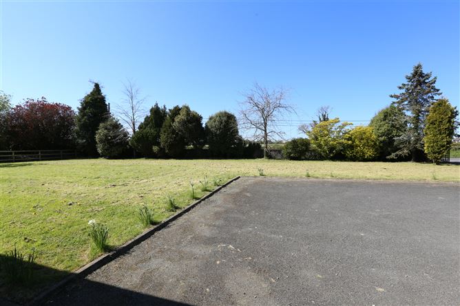 Beaulieu Cross, Drogheda, Co. Louth