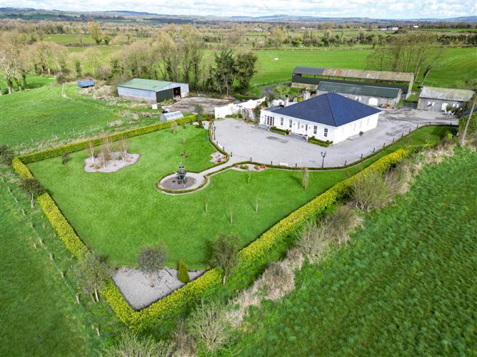 King's River Lodge On 6.5 Acres, Modeshill, Mullinahone, Co. Tipperary
