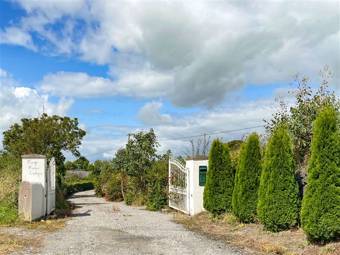 King's River Lodge On 6.5 Acres, Modeshill, Mullinahone, Co. Tipperary