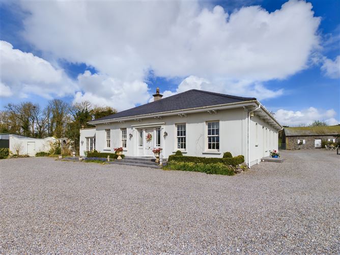 King's River Lodge On 6.5 Acres, Modeshill, Mullinahone, Co. Tipperary