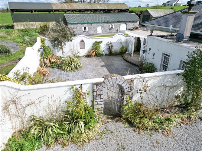 King's River Lodge On 6.5 Acres, Modeshill, Mullinahone, Co. Tipperary