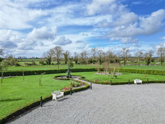King's River Lodge On 6.5 Acres, Modeshill, Mullinahone, Co. Tipperary