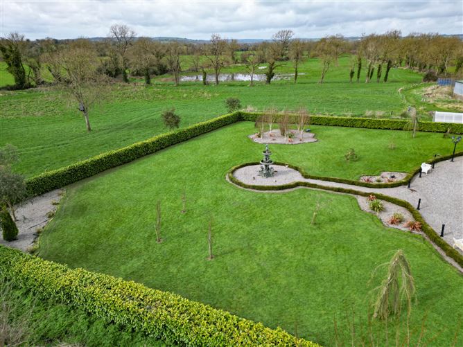 King's River Lodge On 6.5 Acres, Modeshill, Mullinahone, Co. Tipperary