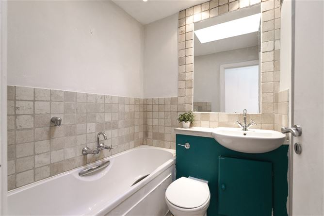 18 Rosemount Court, Rosemount Terrace, Booterstown, Dublin
