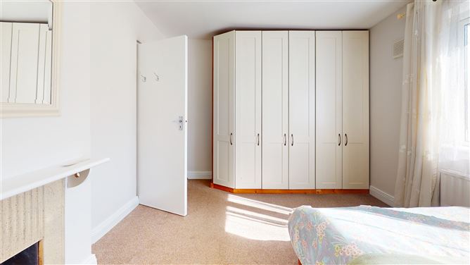 24 Pearse Bros Park, Rathfarnham, Dublin 16