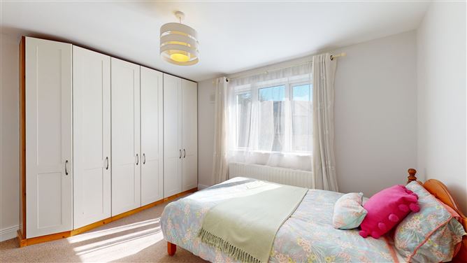 24 Pearse Bros Park, Rathfarnham, Dublin 16