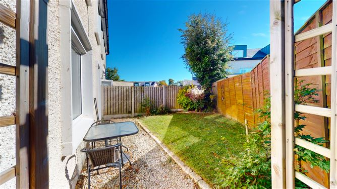 24 Pearse Bros Park, Rathfarnham, Dublin 16
