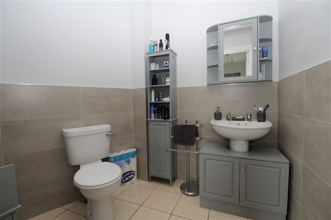 1 Beechwood, Prospect Wood, Longford, Longford