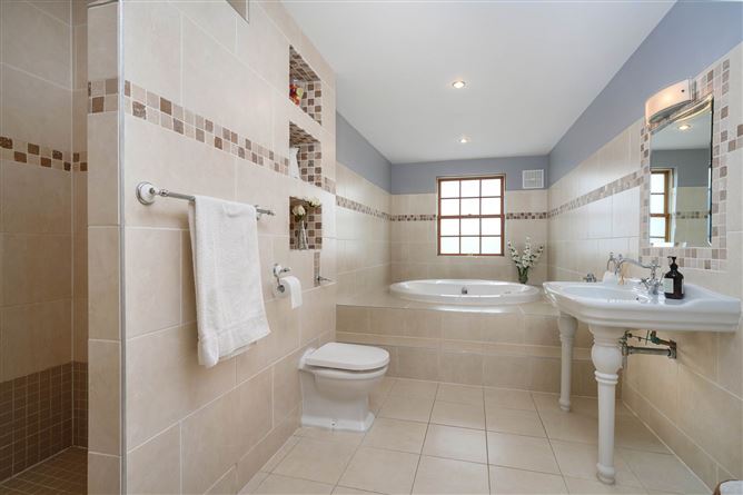 An Teach Buí, Rathmore, Athboy, County Meath