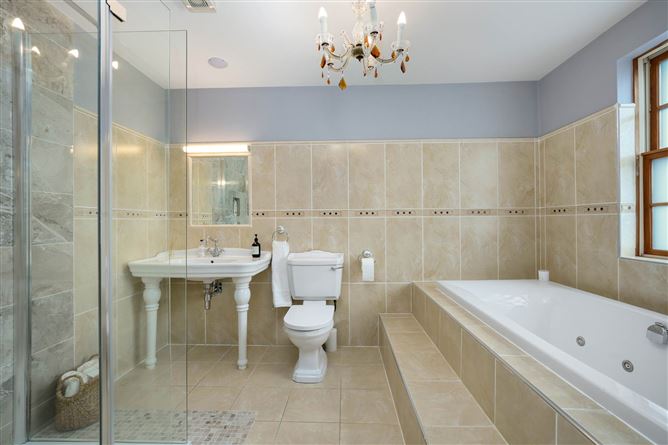 An Teach Buí, Rathmore, Athboy, County Meath