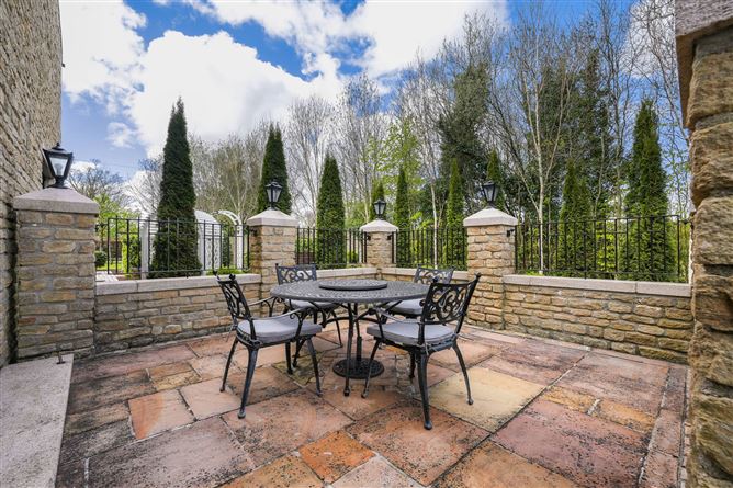 An Teach Buí, Rathmore, Athboy, County Meath