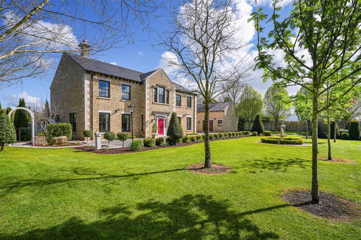 An Teach Buí, Rathmore, Athboy, County Meath