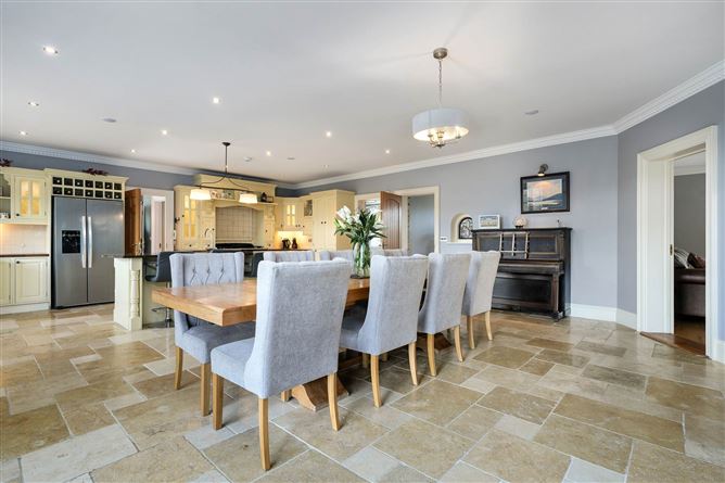 An Teach Buí, Rathmore, Athboy, County Meath