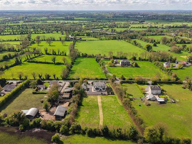 An Teach Buí, Rathmore, Athboy, County Meath