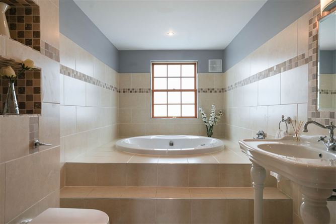 An Teach Buí, Rathmore, Athboy, County Meath