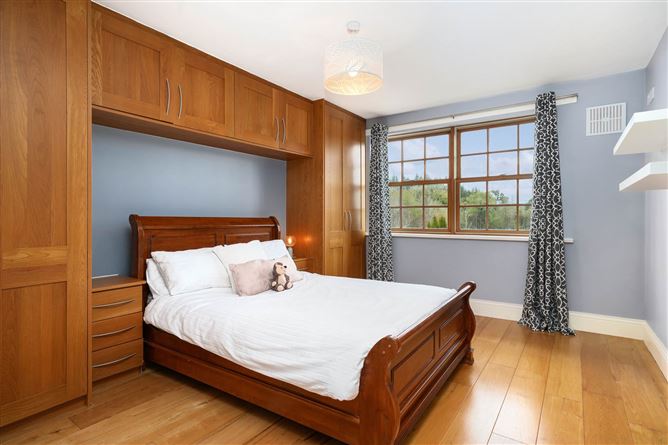 An Teach Buí, Rathmore, Athboy, County Meath