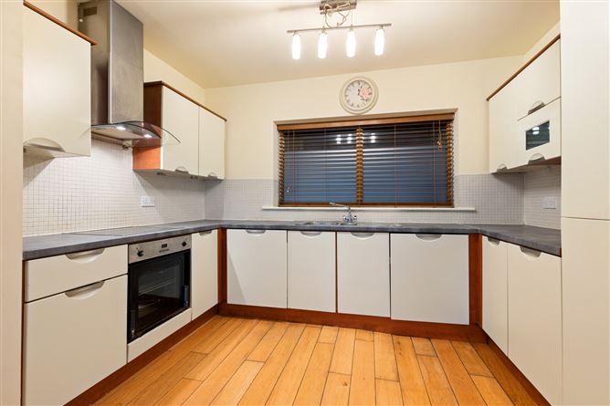 87 Ridge Hall, Shanganagh Road, Ballybrack, Co. Dublin