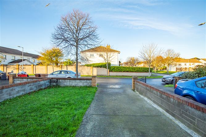 8, Greenwood Way, Ayrfield, Dublin 13