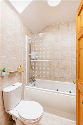 15 St Teresa's Place, Glasnevin, Dublin 9