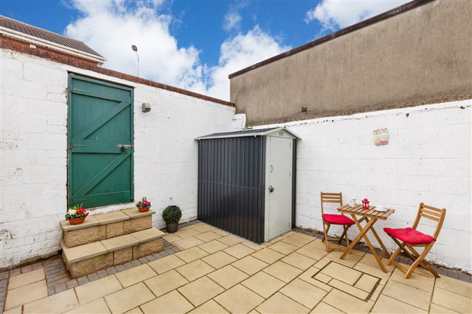 15 St Teresa's Place, Glasnevin, Dublin 9