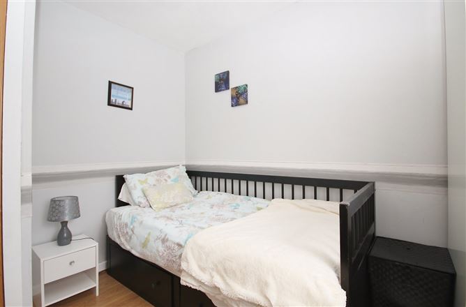 16 The Crescent, Millbrook Lawns, Tallaght, Dublin 24