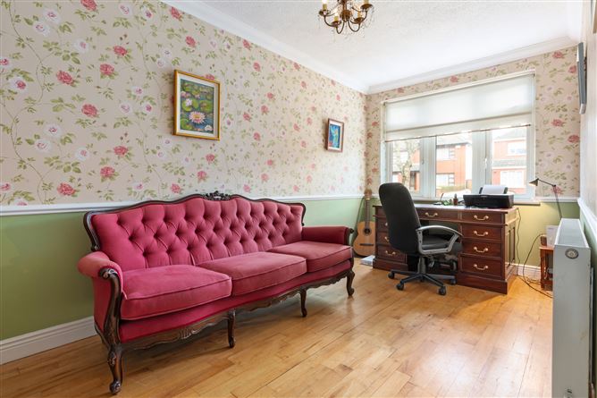 4 Castleknock Oaks, Castleknock, Dublin 15