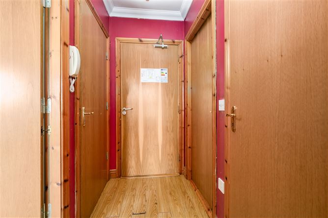 39 Slade Castle Avenue, Saggart, Co. Dublin