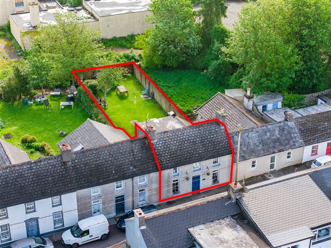 De Grae, 4 Hogan`s Row, Blind Gate, Kinsale, Cork