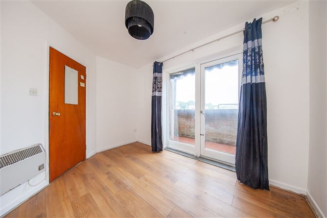 Photo 14 of 18 — 27A Oakwood Apartments, The Glen, Bettyglen, Raheny, Dublin