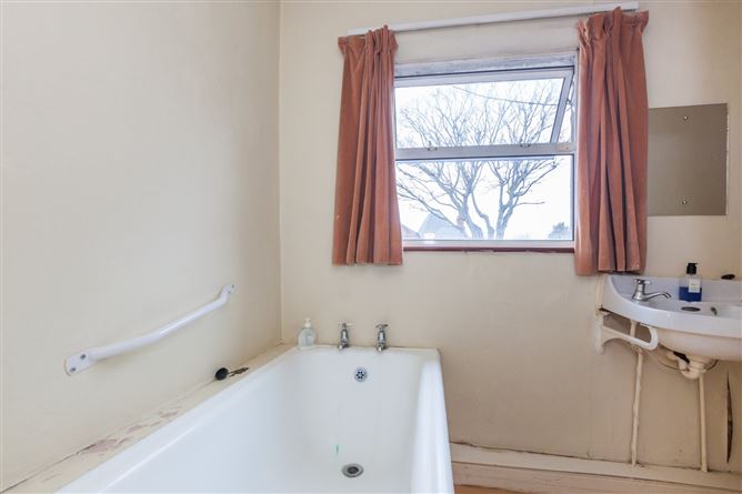 33 Botanic Avenue, Glasnevin, Dublin 9